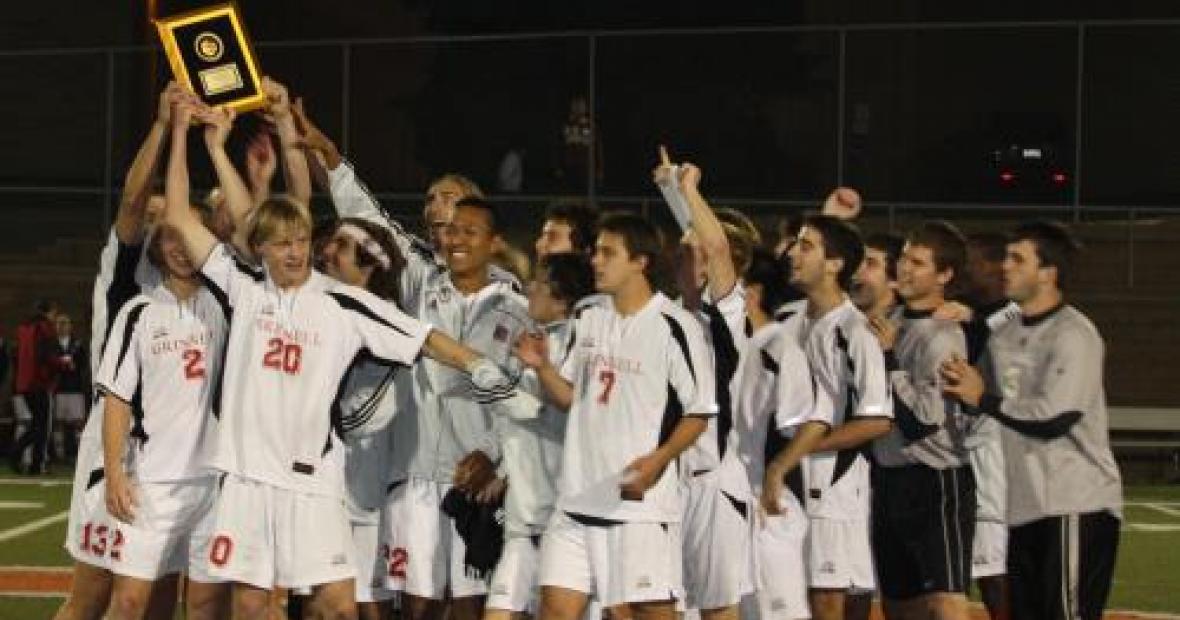 Pioneer men's soccer team makes history with MWC title